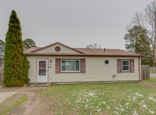 522 Reddick Rd, Newport News, VA 23608
