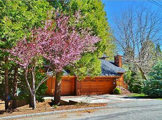 580 Pioneer Rd, Lake Arrowhead, CA 92352