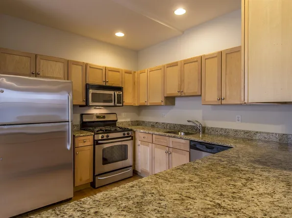 117 2nd St #1, Cambridge, MA 02141