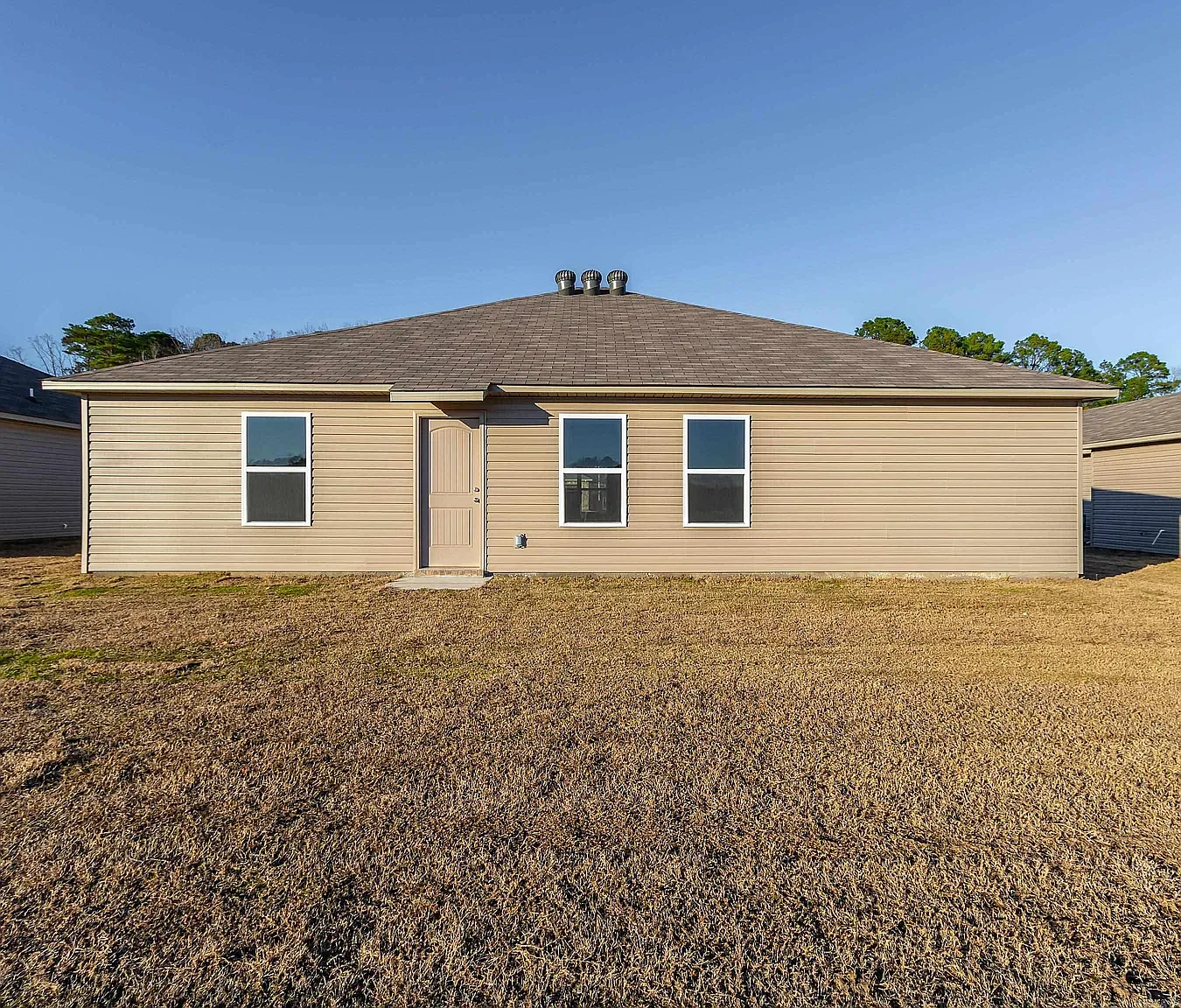 4 bed, 1470 sqft, $1,850 — Photo 4