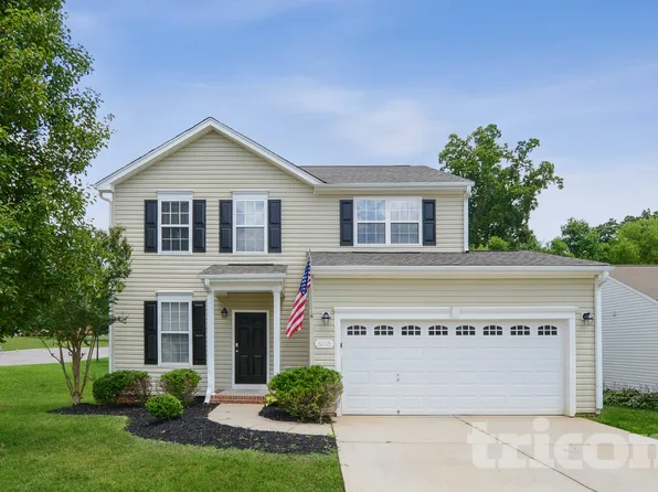 6103 Glen Way Dr, Winston Salem, NC 27107