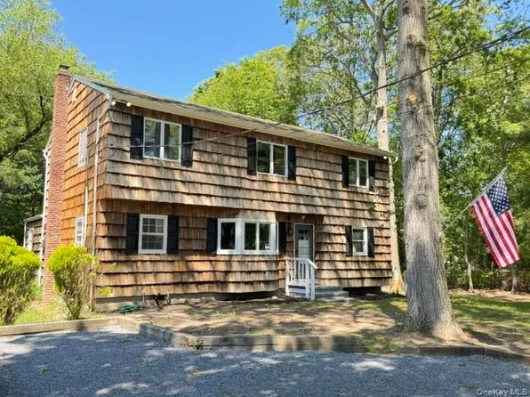 130 Park Lane, Middle Island, NY 11953
