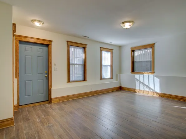 1817 N Clybourn Ave #1, Chicago, IL 60614