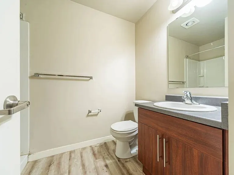 Avion Apartments — Photo 20