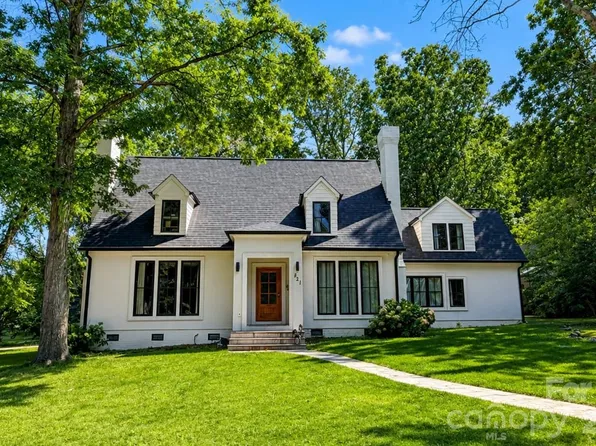 821 Dare Ct, Gastonia, NC 28054