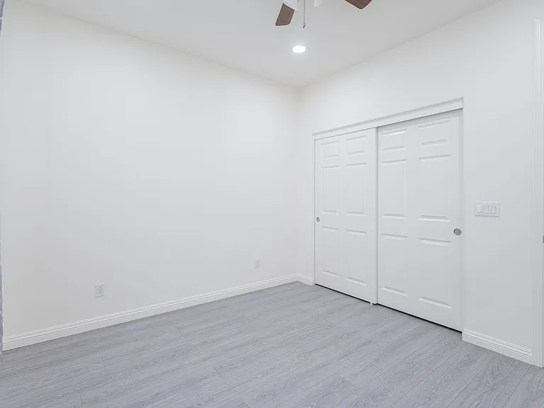 16220 Retreat Ct — Photo 19