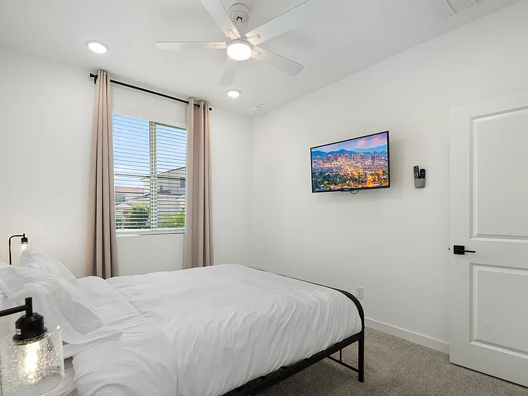 5002 W Cheryl Dr — Photo 15