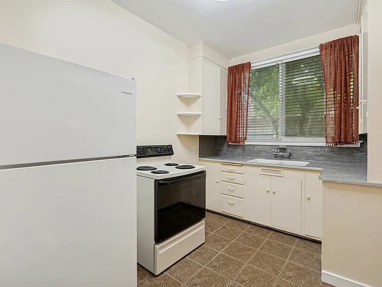 734 E 23rd St S #2 — Photo 11