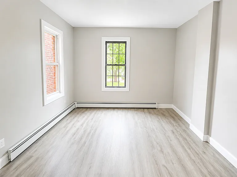 139 3rd St #4AA — Photo 4