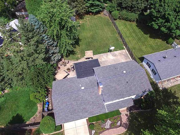 3rd image of 5355 Crestdale Dr