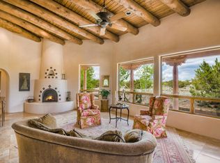 6 Via De Estrellas #A, Santa Fe, NM 87506