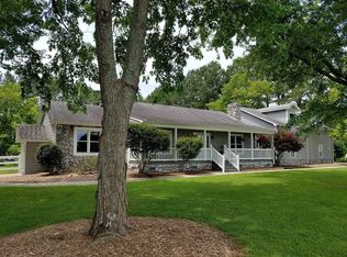 1717 Pleasant Ridge Rd, Virginia Beach, VA 23457