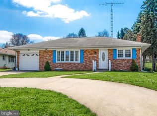2028 Bannister St, York, PA 17404