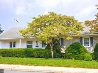 1241 Main St, Akron, PA 17501