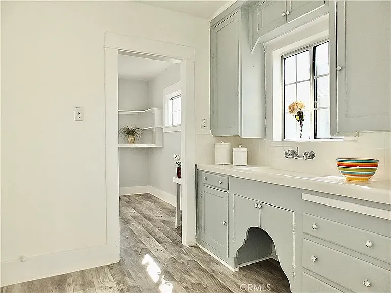 5886 Myrtle Ave #1/2 — Photo 11