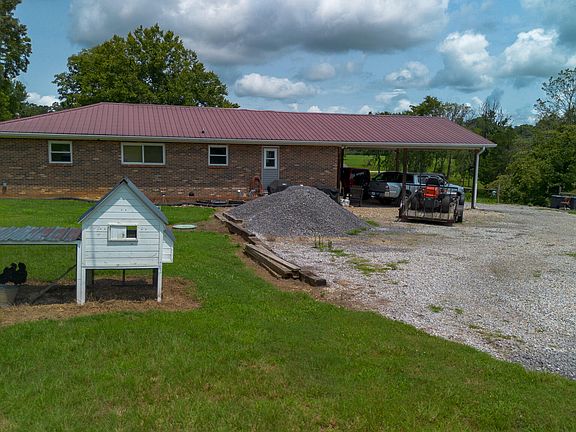 4th image of 3187 Old Airport Rd
