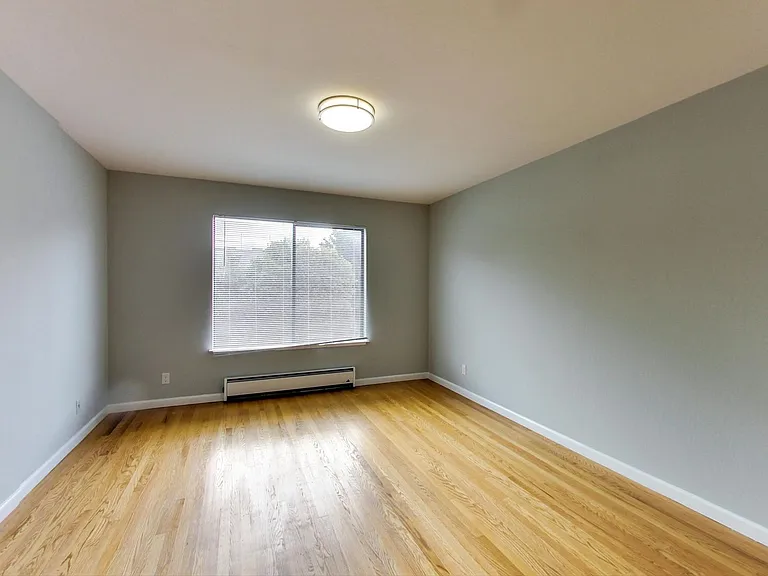 205 Collins St #4 — Photo 26