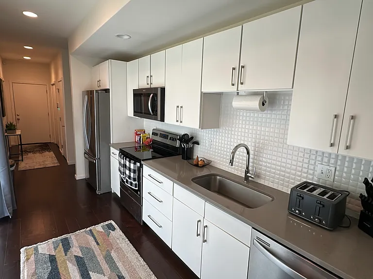 4501 Tracy Ave — Photo 3