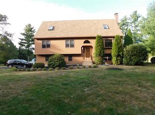 7 Chestnut St, North Reading, MA 01864