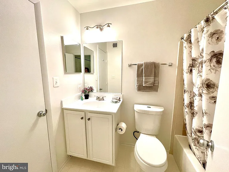 1719 Ascot Way #C — Photo 30