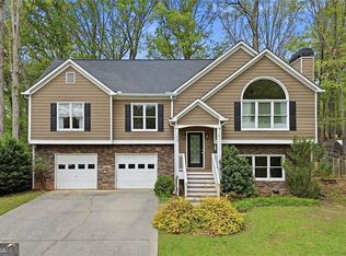 102 Cypress Dr, Dallas, GA 30157