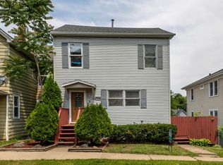 1120 Race St, Dubuque, IA 52001