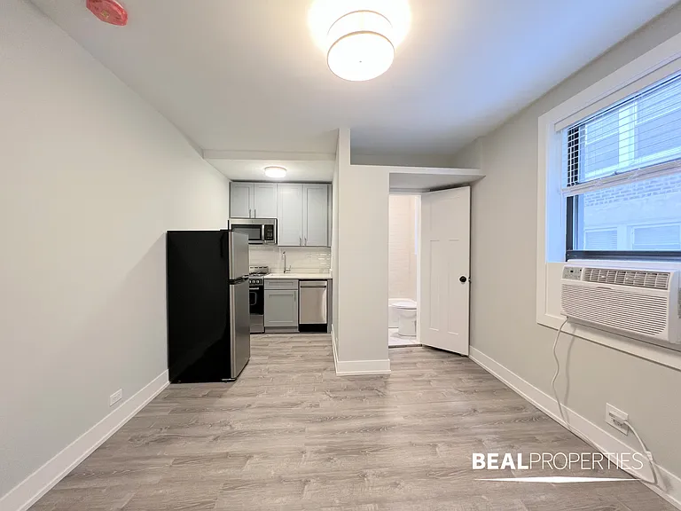 505 West Belmont Ave — Photo 31