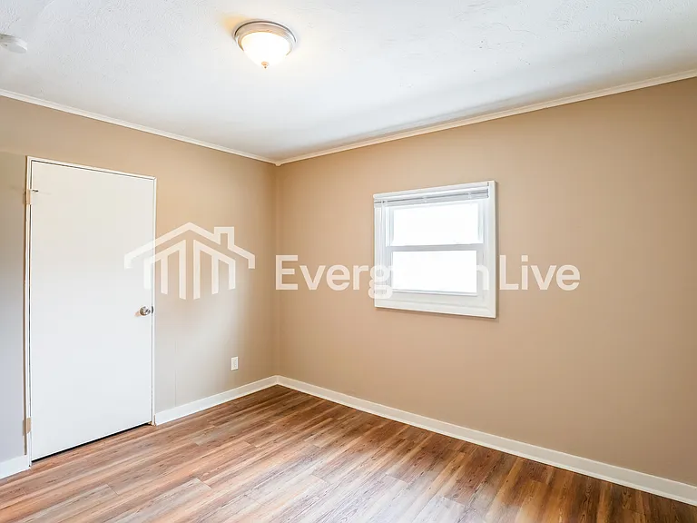 6632 Seward St — Photo 12