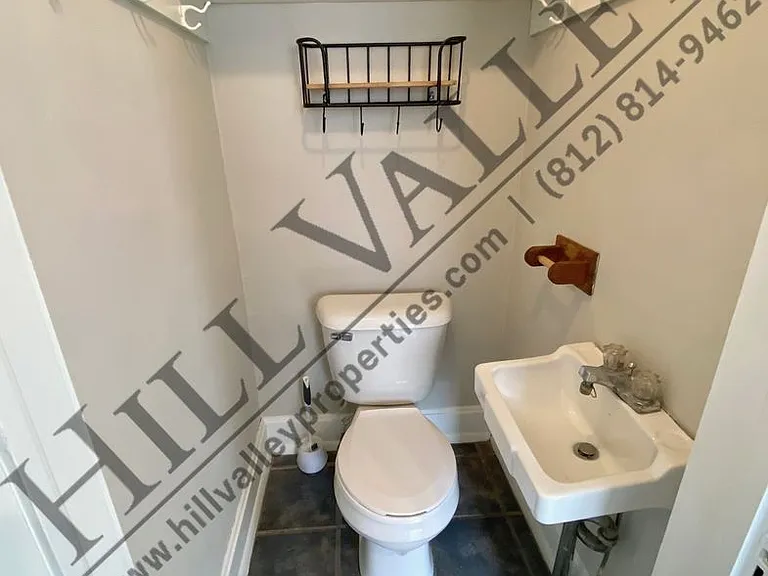 20 Jackson Blvd — Photo 13