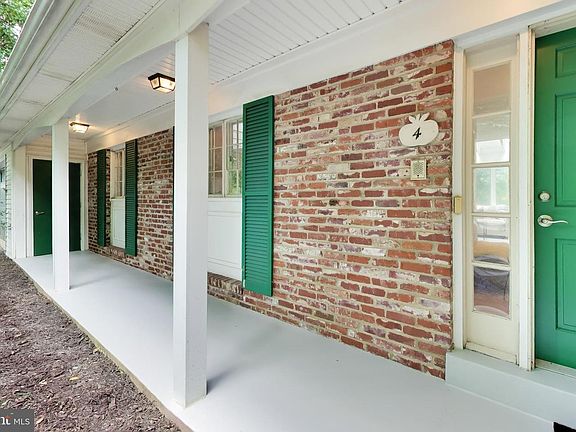 5th image of 4 Orchard Way N
