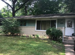 2837 Matilda St, Roseville, MN 55113