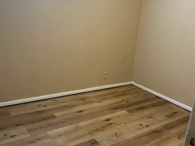 4606 California St #5 — Photo 8