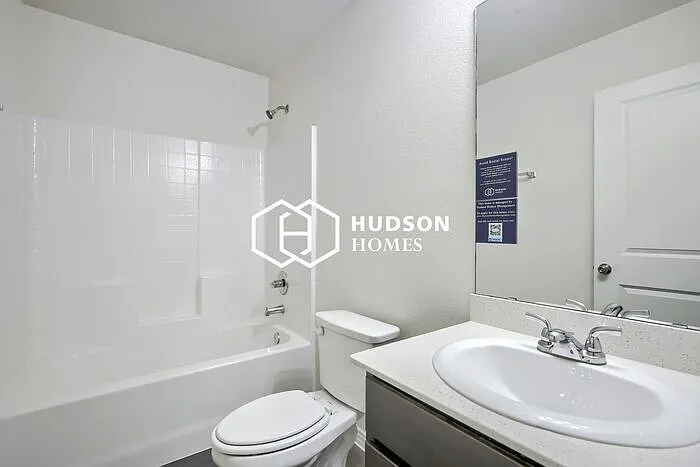 1805 Wellington St — Photo 11