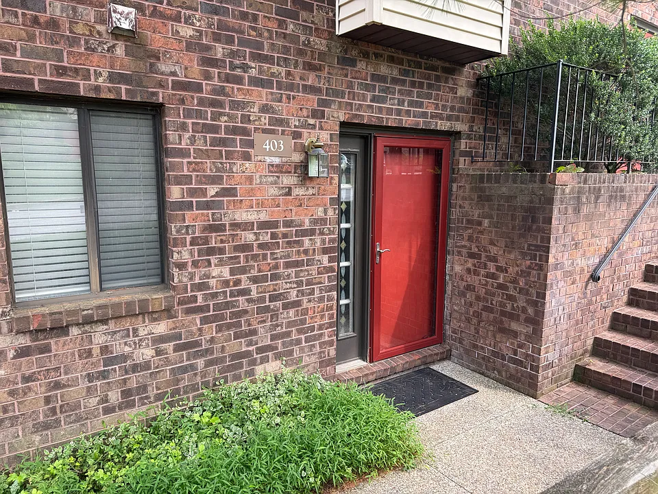 403 Mountainview Dr