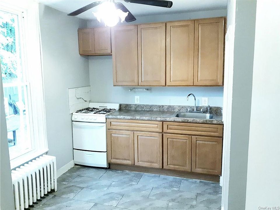 39 Wayne Ave Suffern, NY, 10901 Apartments for Rent Zillow
