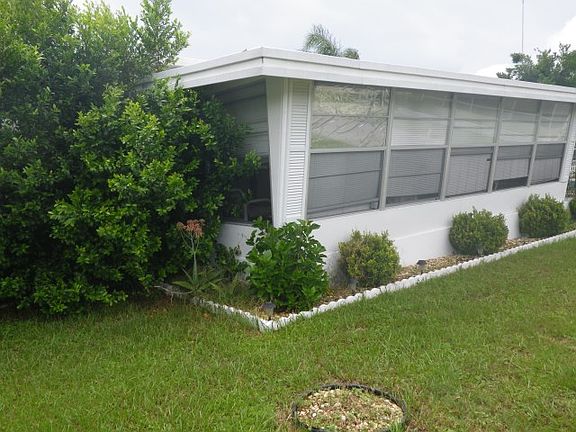 4th image of 81 Fleetwood Ave