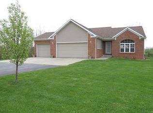 1251 Baldwin Rd, Fenton, MI 48430