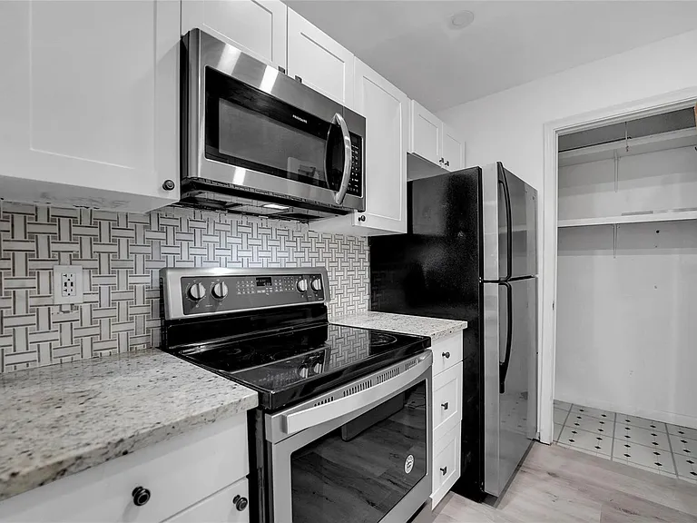 301 Croton Ave #302 — Photo 10