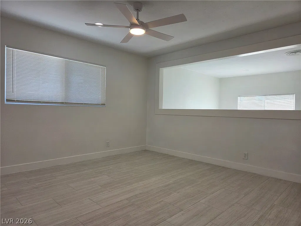4 bed, 2.0 bath, 1702 sqft, $2,045 — Photo 4