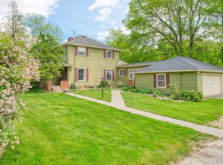 835 W Marr Rd, Howell, MI 48855