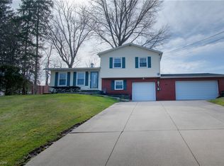 3142 Farmdale Rd, Akron, OH 44312