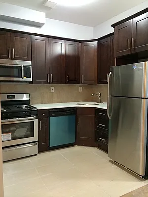 Rented by Elite NY Holdings | media 48