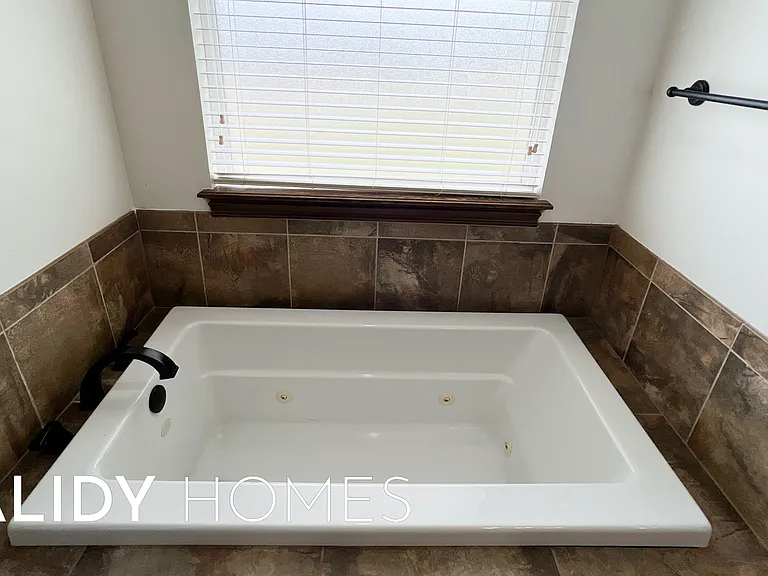 1424 Narrows Bridge Cir — Photo 19