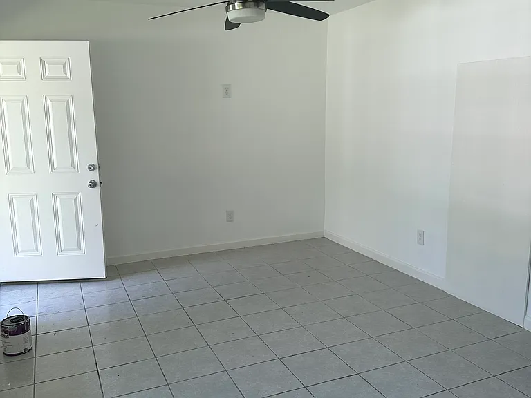 7822 Oak Knoll Ln #A — Photo 3
