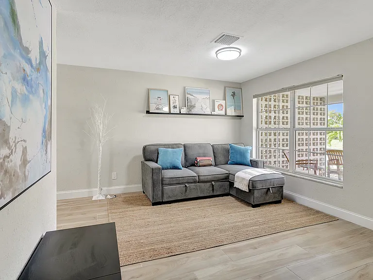 4117 SE 19th Ave #3 — Photo 5