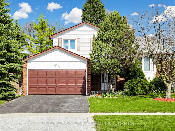45 Howlett Ave, Newmarket, ON L3Y 5S6