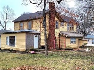 1355 Locust St, Pleasanton, KS 66075
