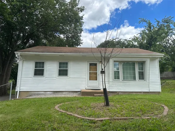 4320 Russet Dr, Saint Louis, MO 63134