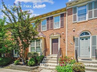 6149 Summer Park Ln, Alexandria, VA 22315