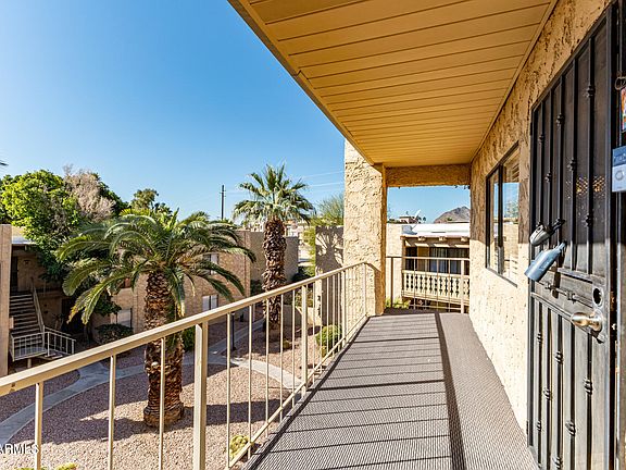 2nd image of 4950 N Miller Rd APT 337